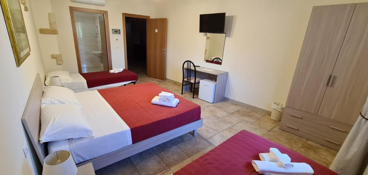 Bed And Breakfast La Terrazza Чистернино Екстериор снимка