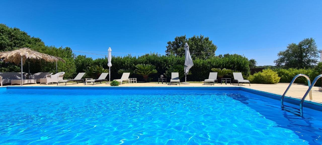 Bed And Breakfast La Terrazza Чистернино Екстериор снимка