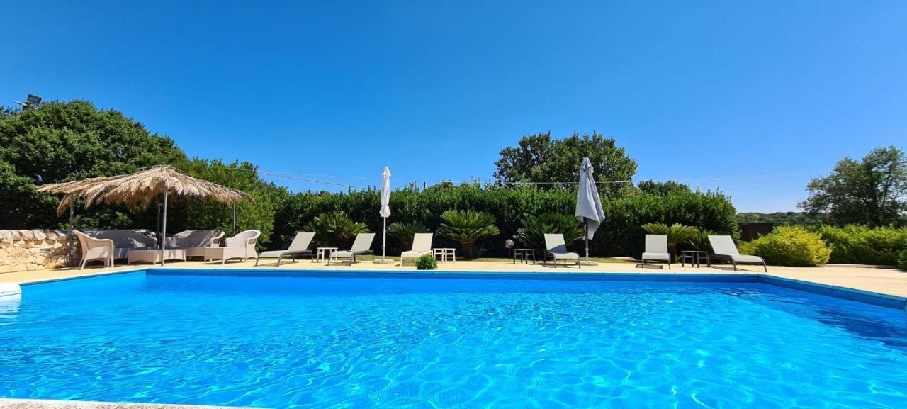 Bed And Breakfast La Terrazza Чистернино Екстериор снимка